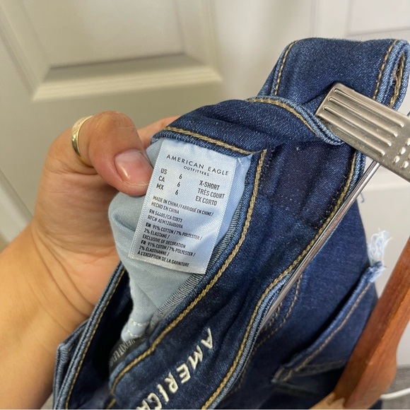 American Eagle Women’s Hi Rise Jegging Distressed Sz 6XSHORT - Picture 12 of 12